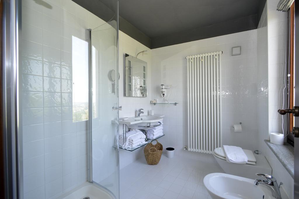 Cascina San Michele Bed and Breakfast Costigliole d'Asti Δωμάτιο φωτογραφία
